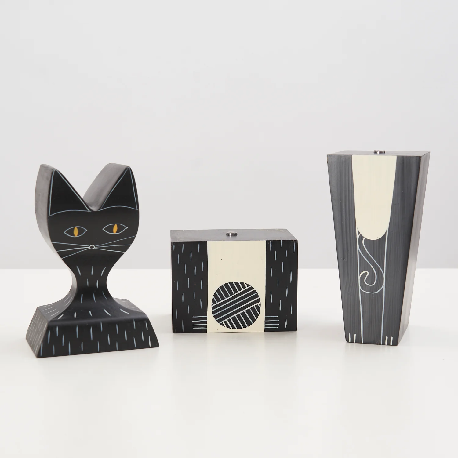 'Cat Large' by Alexander Girard for Vitra - Image 5
