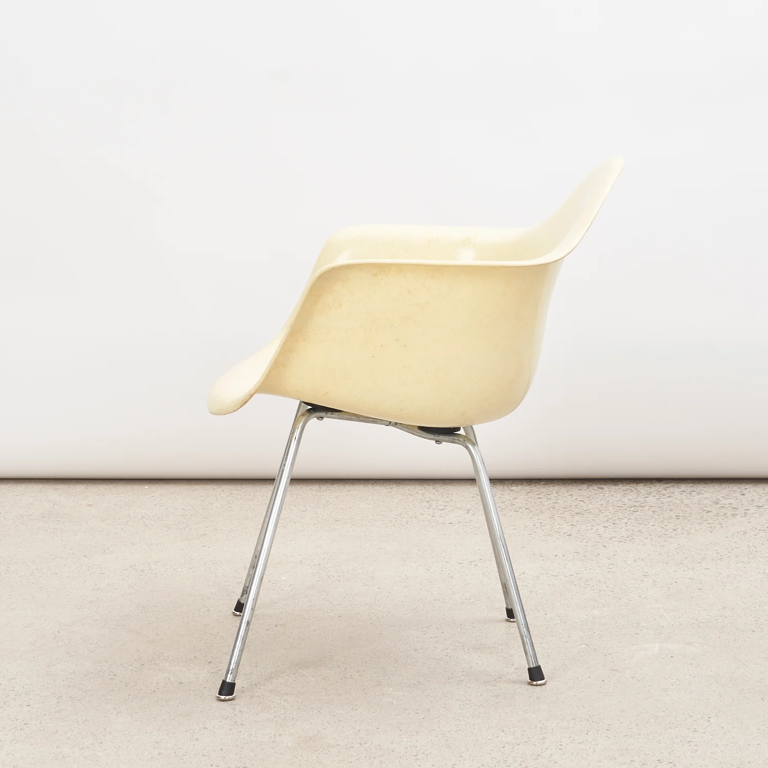 Eames ‘SAX’ Fiberglass Shell Chair for Herman Miller - Image 4