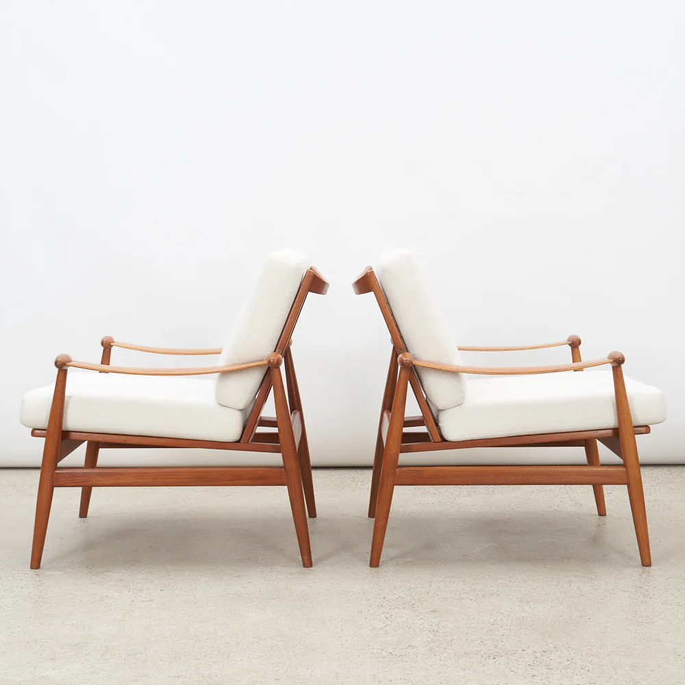 Pair of Teak 'Model 133' aka 'Spade' Lounge Chairs by Finn Juhl for France & Daverkosen, Denmark - Image 5