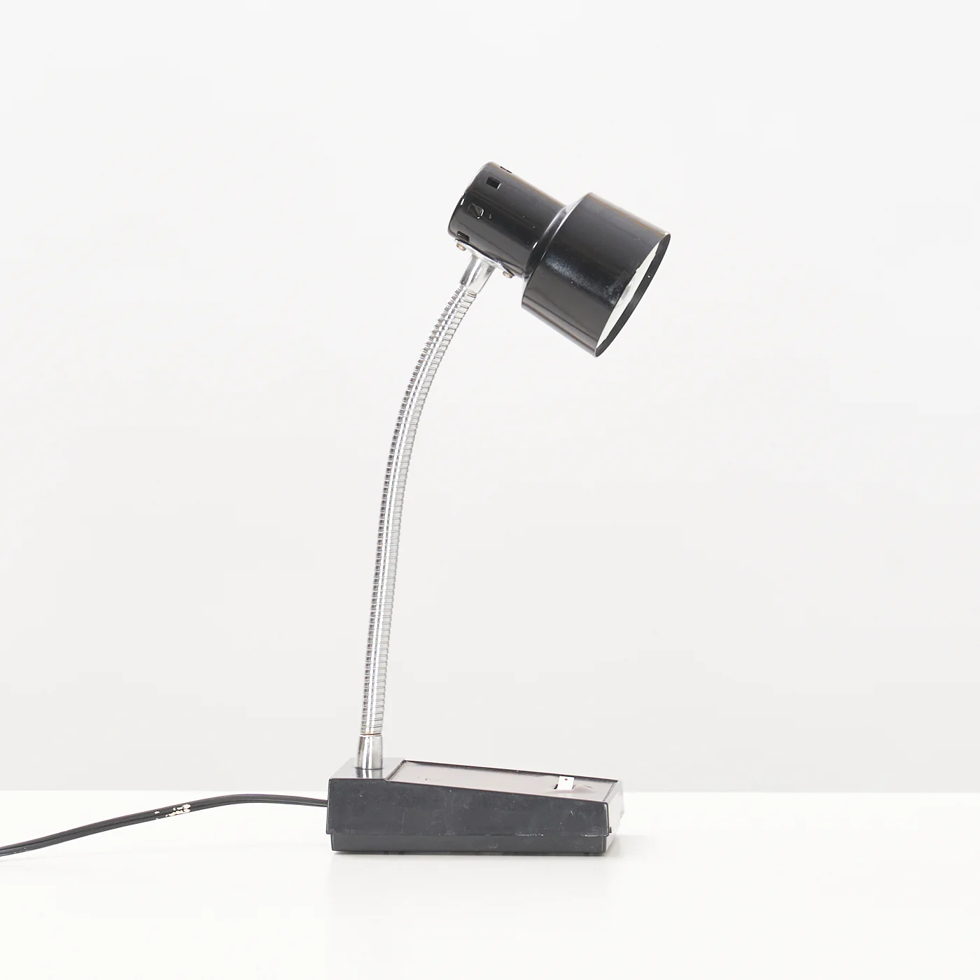 Small Vintage Gooseneck Lamp - Image 5